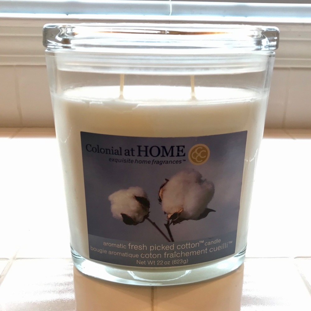 22 oz Colonial Candle
